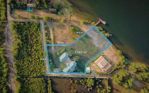 Riverfront Villa For Sale on Fish Island!!!  *PRICE REDUCED*