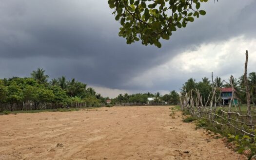 Land For Sale In Bokor District!!